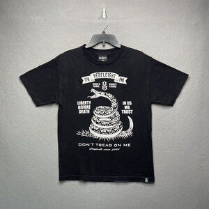 Rebel8 "Dont Tread On Me" Black Tee Medium Liberty Trust Coiled Snake Graphic